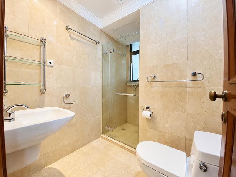 Valley Park, 473 River Valley Road, Tanglin / Holland / Bukit Timah, 2 Bedrooms, 1,216 sqft, Condominium For Rent, by FiFi Ng, 20812116 - Bathroom - PropertyGuru.com.sg