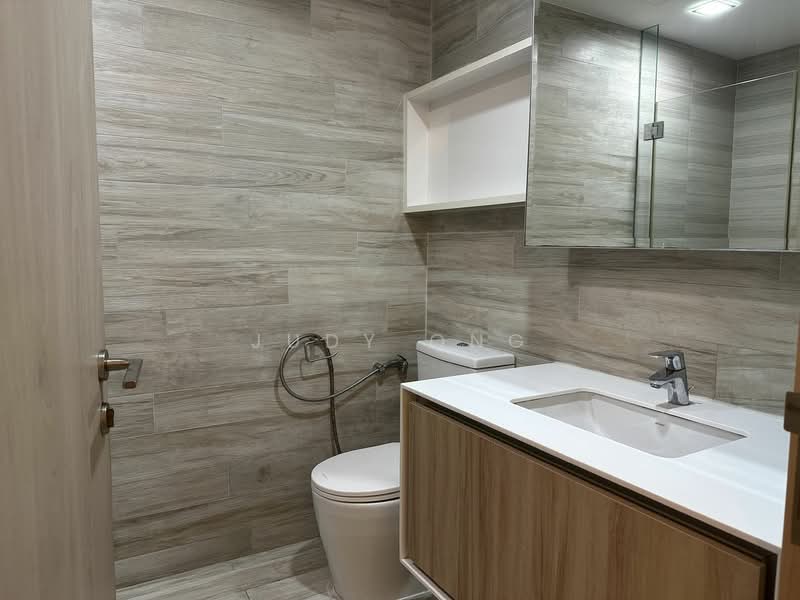 J Gateway, 2 Gateway Drive, 2 Bedrooms, 678 sqft, Condominium For Rent, by Judy Ong, 20818000 - PropertyGuru.com.sg