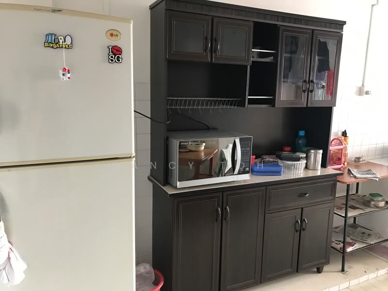 225 Bukit Batok Central, 225 Bukit Batok Central, 2 Bedrooms, 721 sqft, HDB Flat For Rent, by Chantelle Toh, 20822799 - PropertyGuru.com.sg