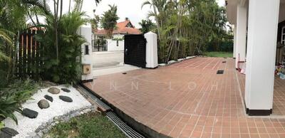 For Rent - 2-Storey Bungalow House for Rent