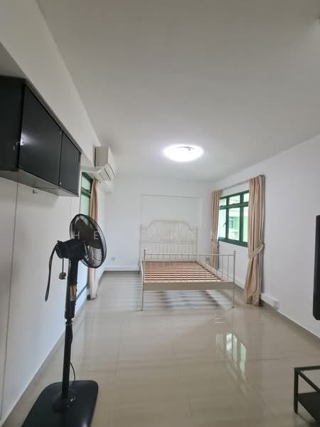 686B Woodlands Drive 73, 686B Woodlands Drive 73, 3 Bedrooms, 1,185 sqft, HDB Flat For Rent, by Heng Heng, 20828394 - Master bedroom - PropertyGuru.com.sg