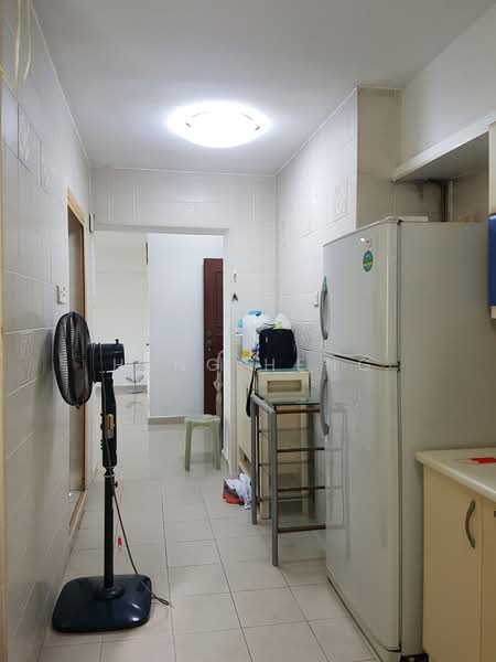 686B Woodlands Drive 73, 686B Woodlands Drive 73, 3 Bedrooms, 1,185 sqft, HDB Flat For Rent, by Heng Heng, 20828394 - Kitchen - PropertyGuru.com.sg