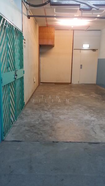 Valiant Industrial Building, 30 Kallang Pudding Road, Macpherson / Potong Pasir, 200 sqft, Light Industrial (B1) For Rent, by Tan Jilian, 20828736 - common corridor - CommercialGuru.com.sg