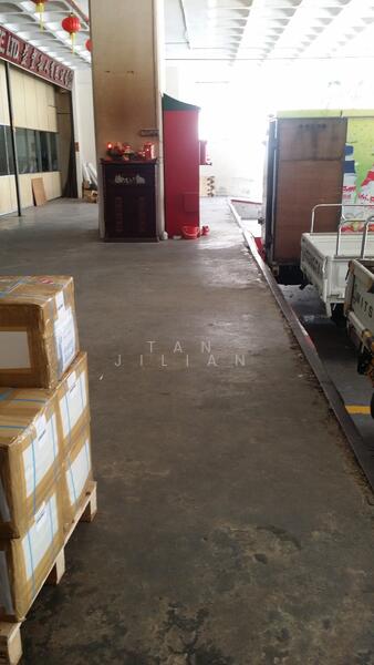Valiant Industrial Building, 30 Kallang Pudding Road, Macpherson / Potong Pasir, 200 sqft, Light Industrial (B1) For Rent, by Tan Jilian, 20828736 - Loading/unloading bays/Ramp - CommercialGuru.com.sg