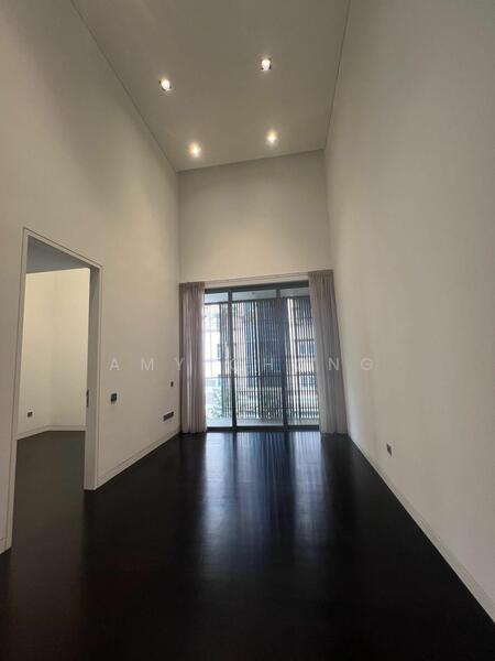 For Rent - Lloyd SixtyFive