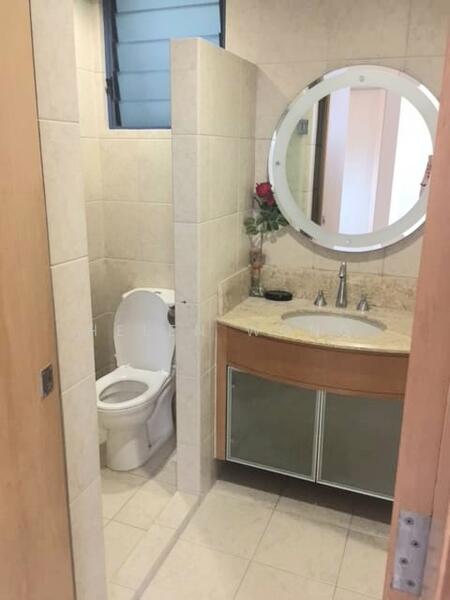 Water Place, 171 Tanjong Rhu Road, 4 Bedrooms, 1,453 sqft, Condominium For Rent, by Helen Wong, 20836859 - Common bathroom  - PropertyGuru.com.sg