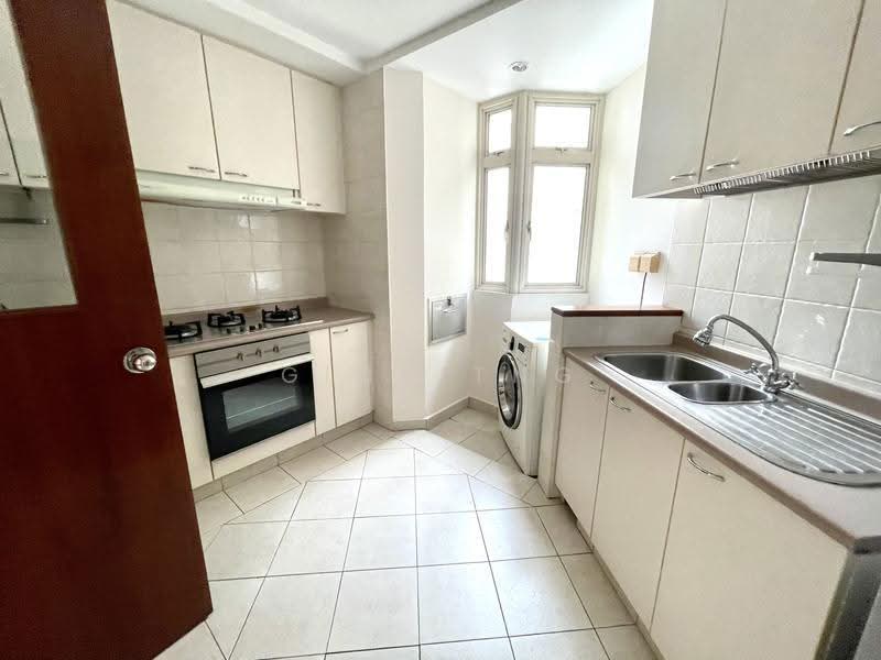 Burlington Square, 175B Bencoolen Street, Beach Road / Bugis / Rochor, 2 Bedrooms, 861 sqft, Apartment For Rent, by Gina Tng, 20839368 - PropertyGuru.com.sg