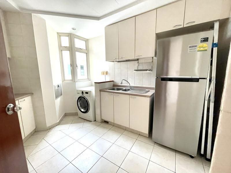 Burlington Square, 175B Bencoolen Street, Beach Road / Bugis / Rochor, 2 Bedrooms, 861 sqft, Apartment For Rent, by Gina Tng, 20839368 - PropertyGuru.com.sg
