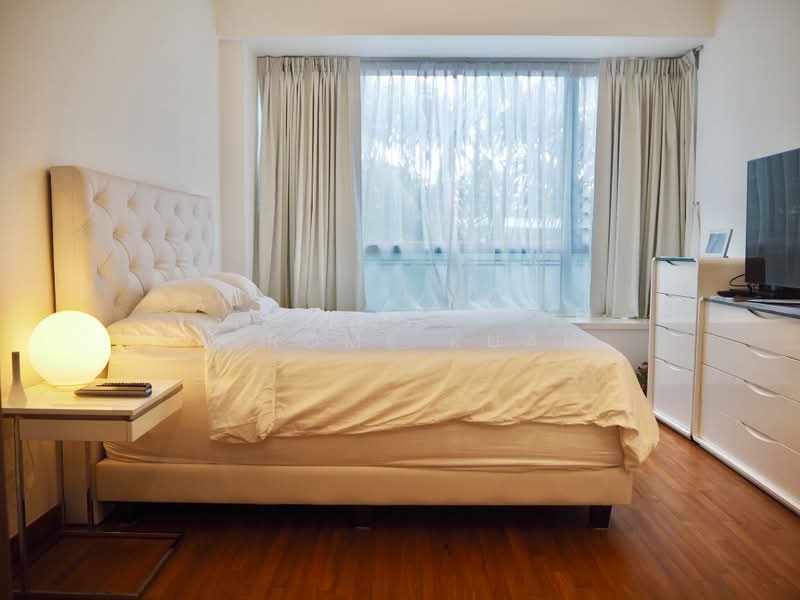 Waterfront Key, 780 Bedok Reservoir Road, 2 Bedrooms, 840 sqft, Condominium For Rent, by Jerome Kuan, 20843886 - Plush bedding - PropertyGuru.com.sg