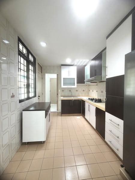 Highgate Crescent, Highgate Crescent, Clementi Park / Upper Bukit Timah, 4 Bedrooms, 2,800 sqft, Terraced House For Rent, by Bryan Setho, 20843936 - PropertyGuru.com.sg