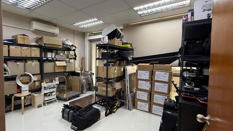 Unity Centre, 51 Bukit Batok Crescent, Dairy Farm / Bukit Panjang / Choa Chu Kang, 1,400 sqft, Light Industrial (B1) For Rent, by Alwyn Lau, 20846513 - CommercialGuru.com.sg