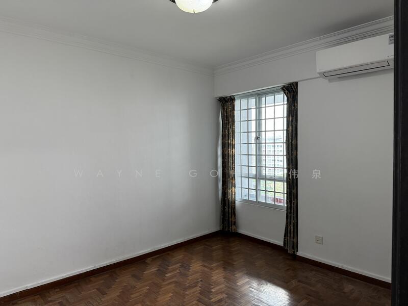 For Rent - Escada View