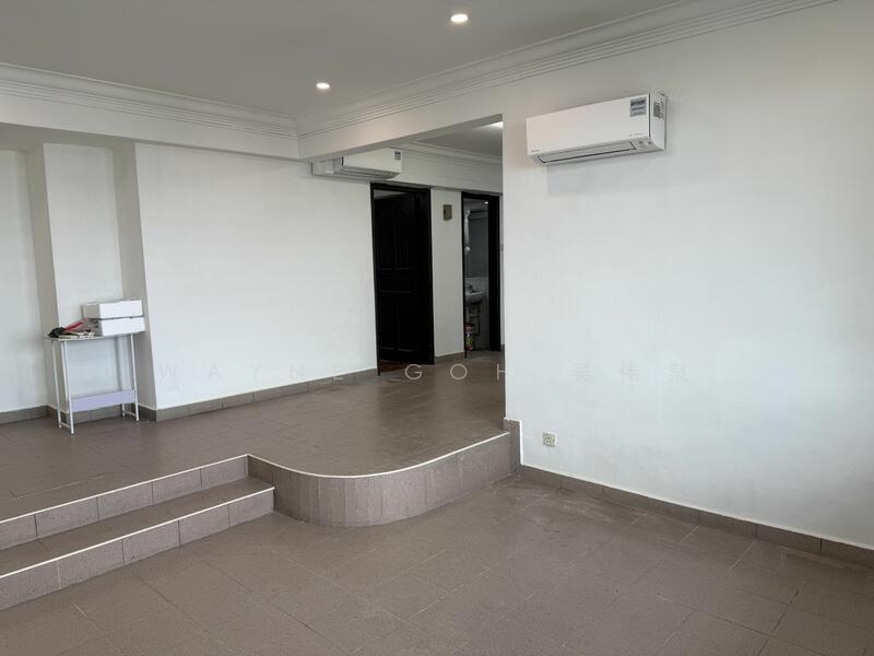 For Rent - Escada View