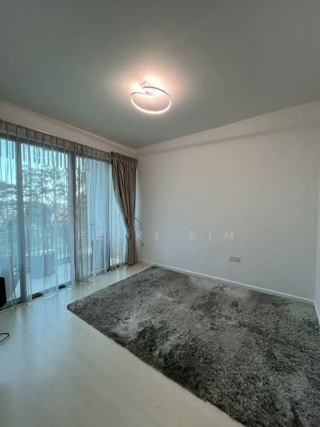 Hundred Trees, 89 West Coast Drive, 4 Bedrooms, 1,475 sqft, Condominium For Rent, by Pearl Sim, 20852247 - Master Bedroom - PropertyGuru.com.sg