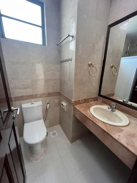 Tanglin Regency, 381 Tanglin Road, 2 Bedrooms, 850 sqft, Condominium For Rent, by Siew Boon, 20855704 - PropertyGuru.com.sg