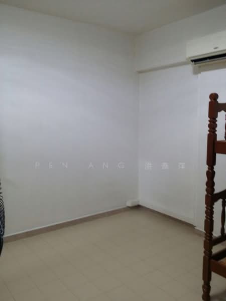 428 Jurong West Avenue 1, 428 Jurong West Avenue 1, Room Rental, 100 sqft, HDB Flat For Rent, by Pen Ang 洪燕萍, 20861184 - PropertyGuru.com.sg