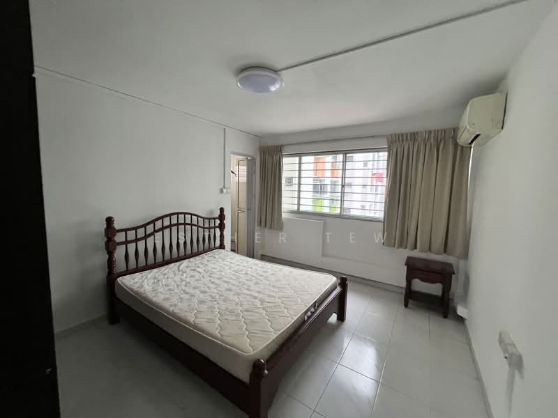 641 Yishun Street 61, 641 Yishun Street 61, 3 Bedrooms, 1,076 sqft, HDB Flat For Rent, by Esther Tew, 20861211 - PropertyGuru.com.sg