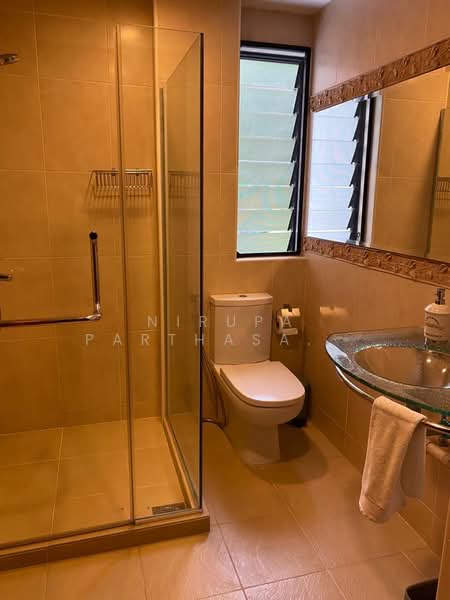 Regency Park, 3 Nathan Road, 3 Bedrooms, 2,250 sqft, Condominium For Rent, by Nirupa Parthasarathy, 20861226 - PropertyGuru.com.sg