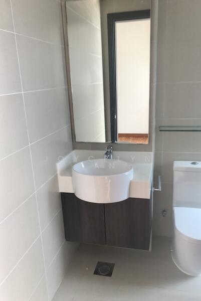 Bathroom on upper penthouse 