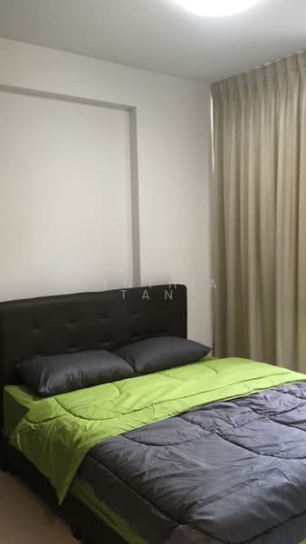 Liv on Wilkie, 9 LIV on Wilkie, 9 Wilkie Terrace, 1 Bedroom, 500 sqft, Apartment For Rent, by Cynthia Tan, 20861401 - Master Bedroom pic 2 - PropertyGuru.com.sg
