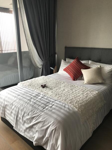 For Rent - OUE Twin Peaks