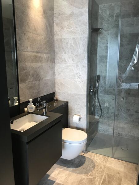 For Rent - OUE Twin Peaks