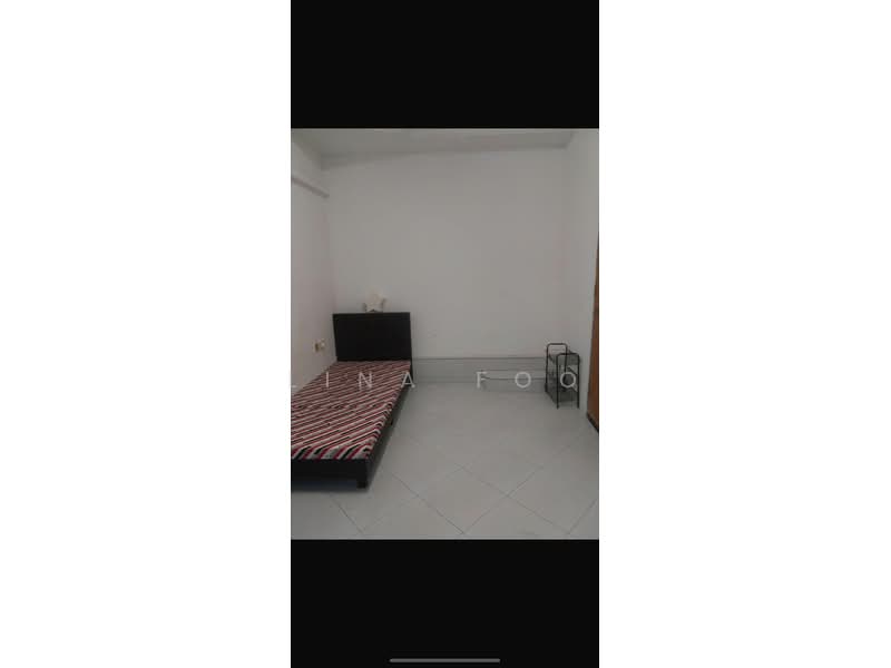 Siglap shopping centre, 893 East Coast Road, Room Rental, 120 sqft, Shophouse For Rent, by Lina Foo, 20866792 - PropertyGuru.com.sg