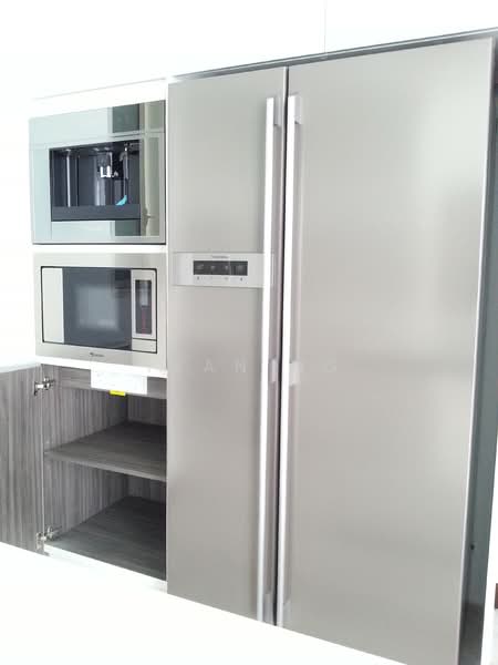 eCO, 213 Bedok South Avenue 3, 3 Bedrooms, 1,044 sqft, Condominium For Rent, by Ivan Ng, 20872573 - Built-in European Kitchen Fittings - PropertyGuru.com.sg