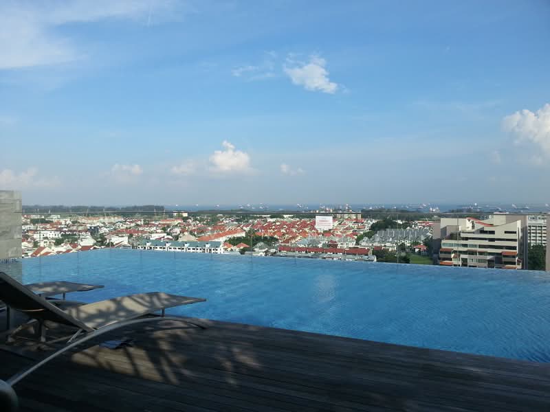 eCO, 213 Bedok South Avenue 3, 3 Bedrooms, 1,044 sqft, Condominium For Rent, by Ivan Ng, 20872573 - Infinity Sky Pool on 15th floor - PropertyGuru.com.sg