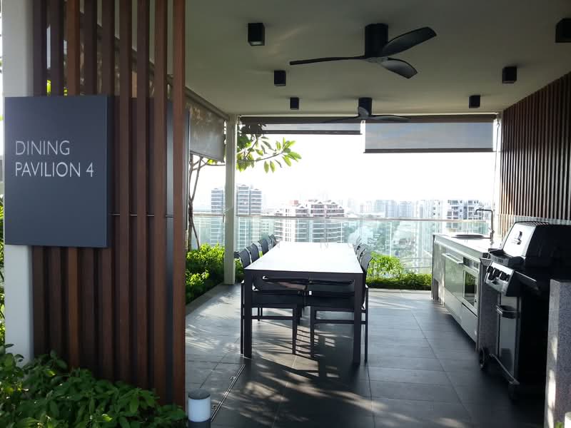 eCO, 213 Bedok South Avenue 3, 3 Bedrooms, 1,044 sqft, Condominium For Rent, by Ivan Ng, 20872573 - Infinity Dining Pavilion on 15th floor. Impress your guests! - PropertyGuru.com.sg