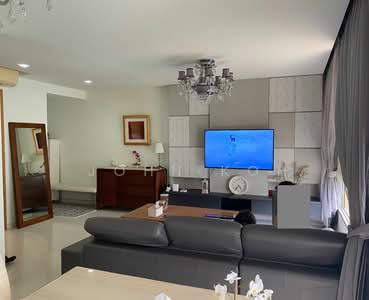 For Rent - Casa Merah