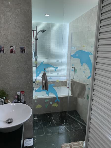 Casa Merah, 60 Tanah Merah Kechil Avenue, 4 Bedrooms, 1,572 sqft, Condominium For Rent, by John Koh, 20873603 - PropertyGuru.com.sg