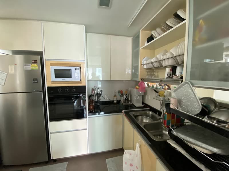 Casa Merah, 60 Tanah Merah Kechil Avenue, 4 Bedrooms, 1,572 sqft, Condominium For Rent, by John Koh, 20873603 - PropertyGuru.com.sg