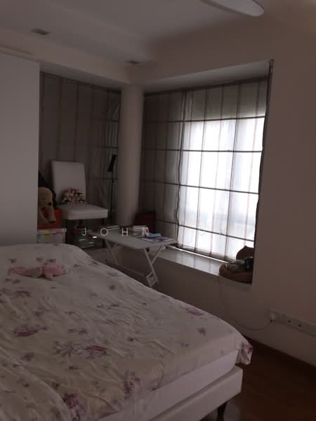 Casa Merah, 60 Tanah Merah Kechil Avenue, 4 Bedrooms, 1,572 sqft, Condominium For Rent, by John Koh, 20873603 - PropertyGuru.com.sg