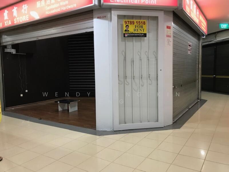 Queensway Shopping Centre, 1 Queensway, 162 sqft, Mall Shop For Sale, by Wendy Teng Kin Eng, 20874727 - CommercialGuru.com.sg