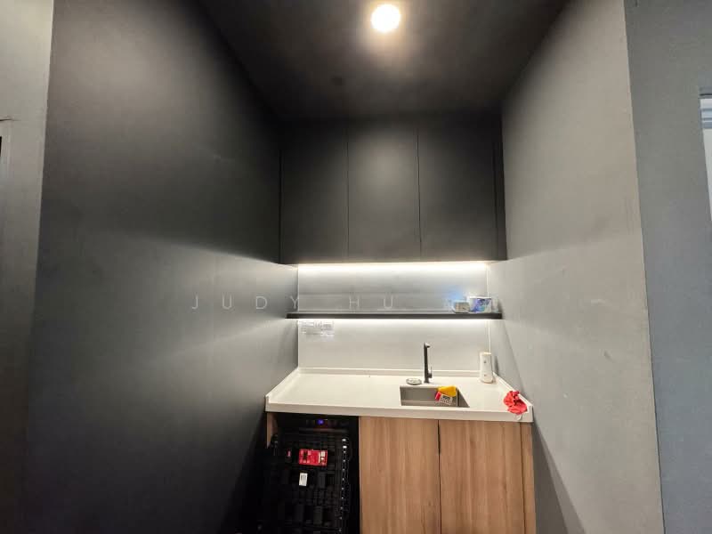 UB. One, 81 Ubi Avenue 4, 1,044 sqft, Light Industrial (B1) For Rent, by Judy Hu 胡艳, 20882334 - CommercialGuru.com.sg