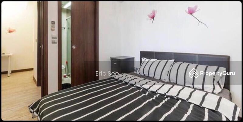 Good Sized Master Room with Queen Sized Bed