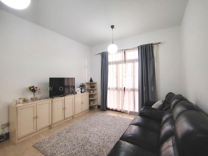 For Rent - Seletaris