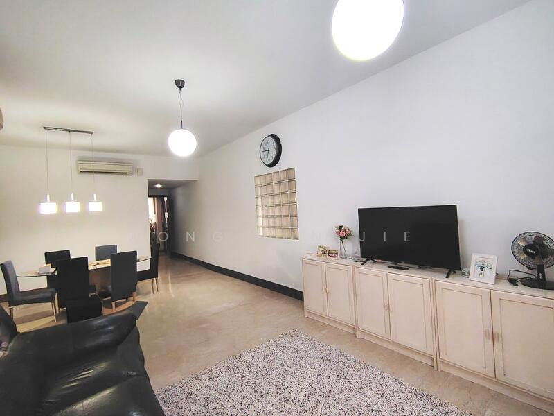 For Rent - Seletaris