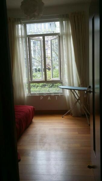 For Rent - Robertson 100