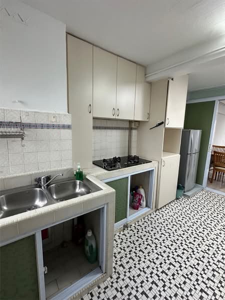 23 Sin Ming Road, 23 Sin Ming Road, 2 Bedrooms, 700 sqft, HDB Flat For Rent, by Sandra Yap, 20890292 - PropertyGuru.com.sg