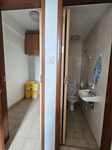 Summerdale, 2 Boon Lay Drive, 3 Bedrooms, 1,195 sqft, Condominium For Rent, by Joanne Wang, 20891708 - PropertyGuru.com.sg