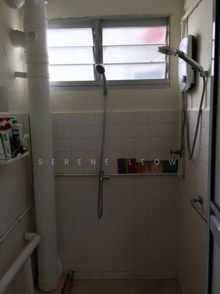2 Lorong Lew Lian, 2 Lorong Lew Lian, 2 Bedrooms, 688 sqft, HDB Flat For Rent, by Serene Leow, 20892426 - PropertyGuru.com.sg