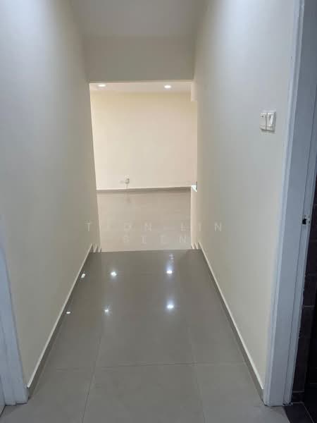 Rajah Towers, 32 Jalan Rajah, 3 Bedrooms, 2,200 sqft, Apartment For Rent, by Tjon Lin Seen, 20911680 - PropertyGuru.com.sg