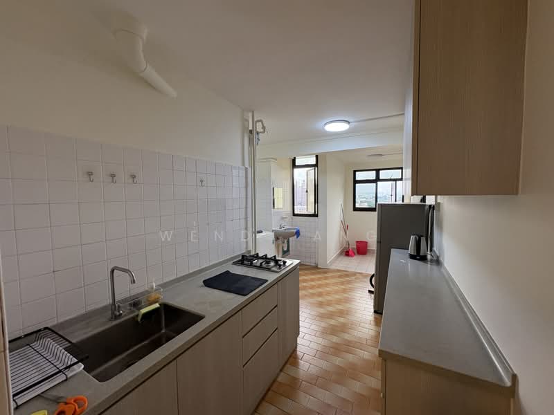 83 Commonwealth Close, 83 Commonwealth Close, 2 Bedrooms, 646 sqft, HDB Flat For Rent, by Wendy Ang, 20913845 - Kitchen Area - PropertyGuru.com.sg