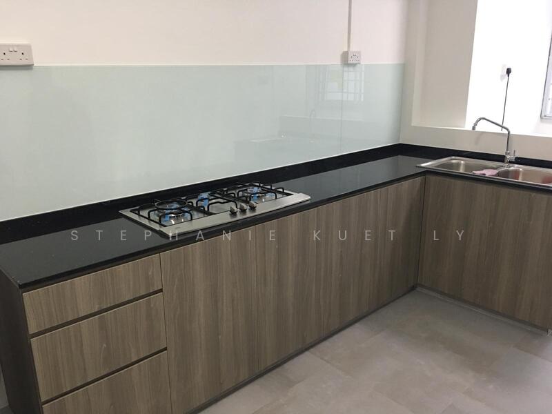 For Rent - 221 Tampines Street 24