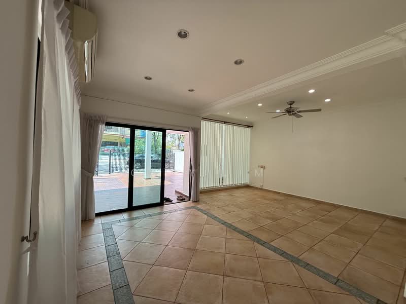 Mt Sinai Ave, Mt Sinai Ave, 4 Bedrooms, 2,500 sqft, Semi-Detached House For Rent, by Gary Lim, 20934265 - PropertyGuru.com.sg