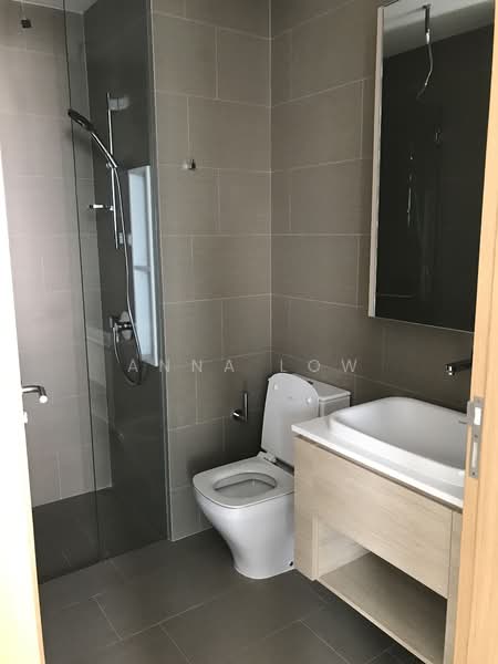 The Crest, 101 Prince Charles Crescent, 3 Bedrooms, 1,227 sqft, Condominium For Rent, by Anna Low, 20937432 - PropertyGuru.com.sg