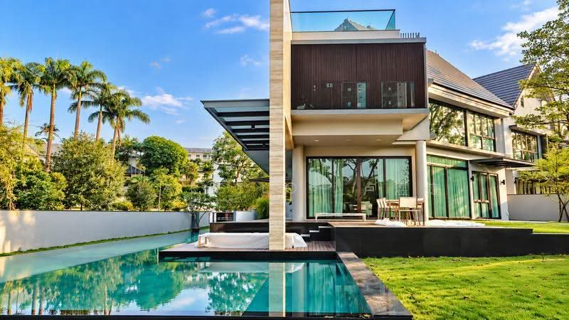 Modern Lornie Road Detached House to rent, Lornie Road, Tanglin / Holland / Bukit Timah, 7 Bedrooms, 9,450 sqft, Bungalow House For Rent, by Clare Loh 卢煜婕, 20937902 - Exterior - PropertyGuru.com.sg