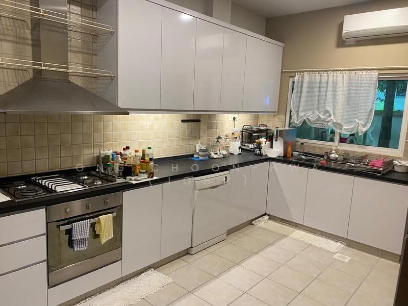 Beechwood Grove, Beechwood Grove, Admiralty / Woodlands, 7 Bedrooms, 6,851 sqft, Bungalow House For Sale, by Ong Choon-Hwa (John), 20943733 - Kitchen - PropertyGuru.com.sg